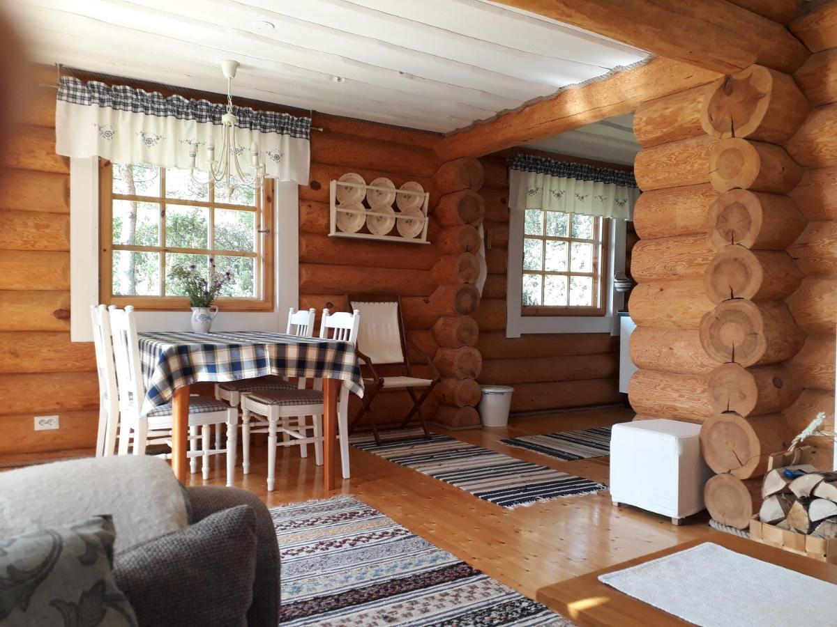 Paehkli Seaside Cottage With Cozy Outdoor Patio Koiguste Esterno foto