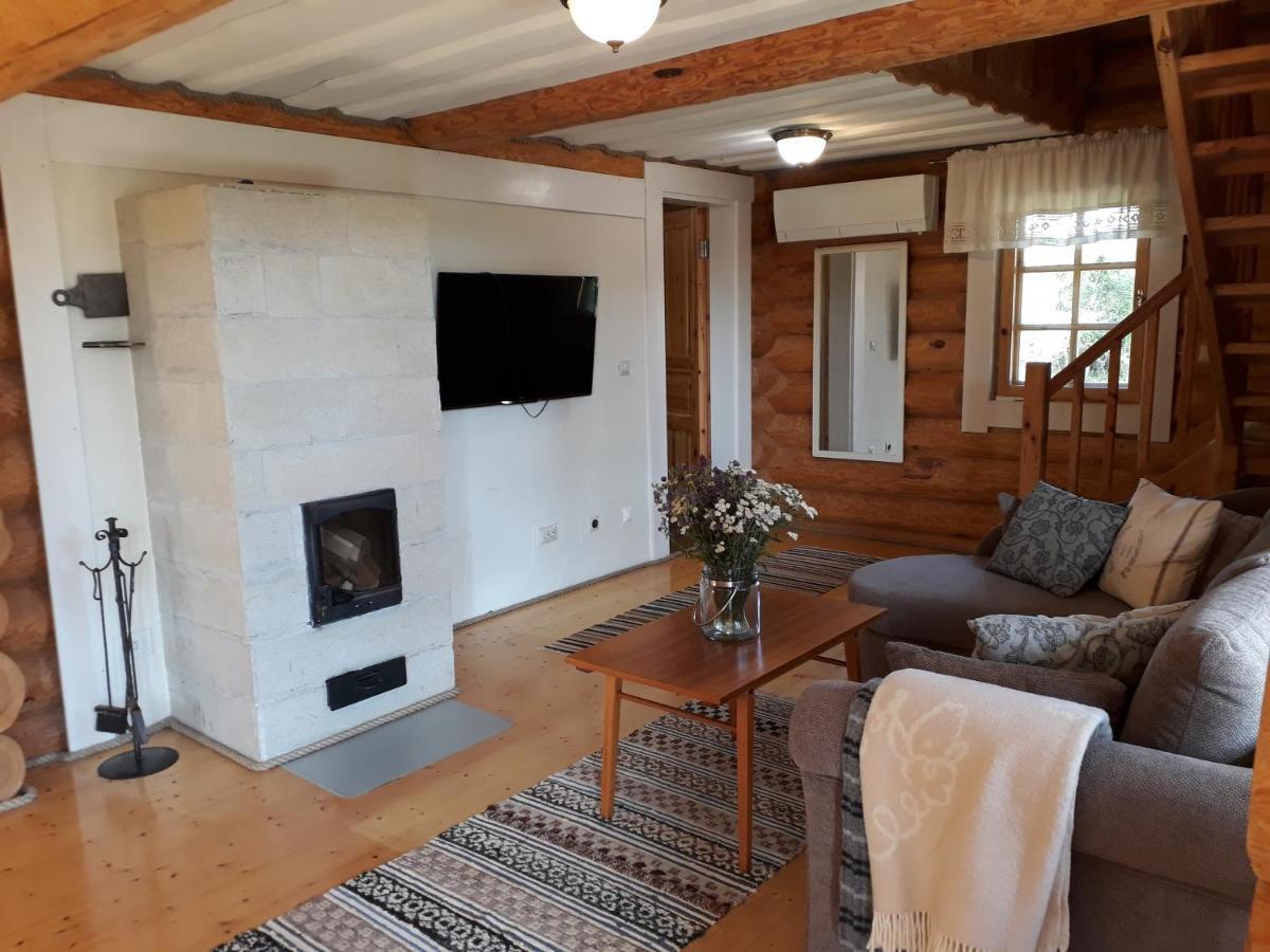 Paehkli Seaside Cottage With Cozy Outdoor Patio Koiguste Esterno foto